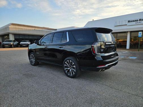 2025 Chevrolet Tahoe 4WD High Country