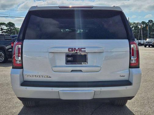 2016 GMC Yukon XL SLT