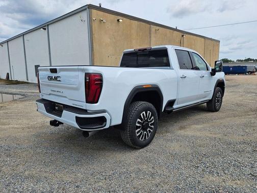 Glacier White Tricoat 2026 GMC Sierra 2500 Denali Ultimate