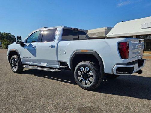 2026 GMC Sierra 2500 Denali