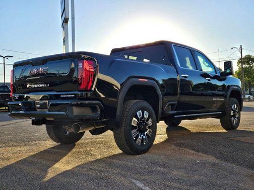 2026 GMC Sierra 3500 Denali