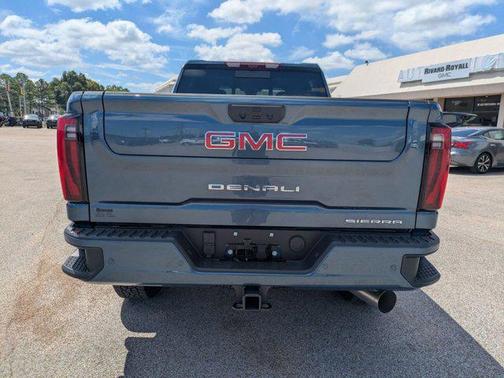 2025 GMC Sierra 2500 Denali