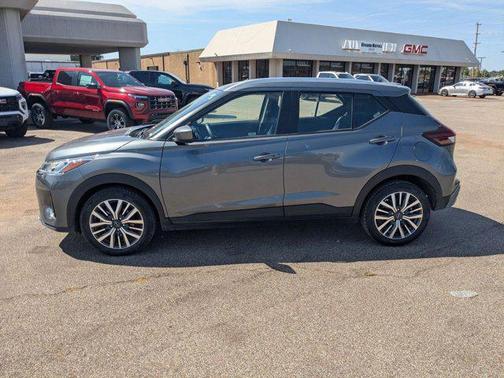 2024 Nissan Kicks SV