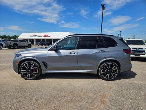 Gray Metallic 2025 BMW X5 M60i