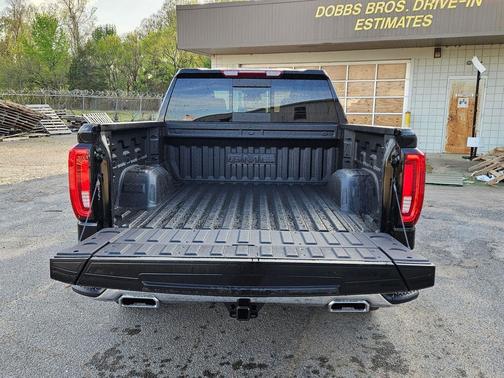 Onyx Black 2026 GMC Sierra 1500 SLT