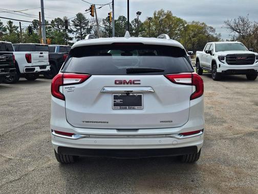 2024 GMC Terrain Denali