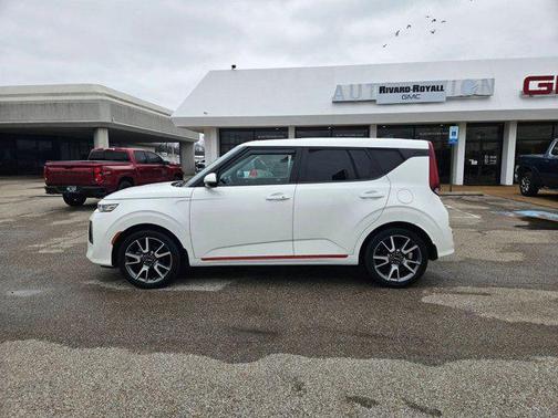 2022 Kia Soul GT-Line