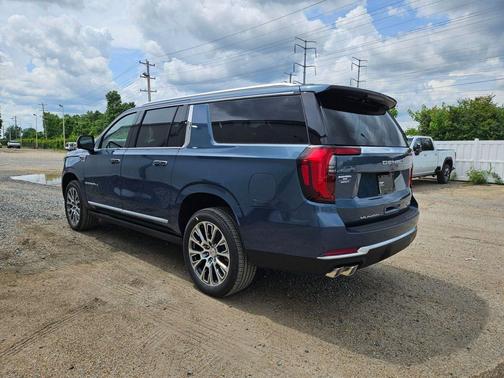 Downpour Metallic 2026 GMC Yukon XL Denali
