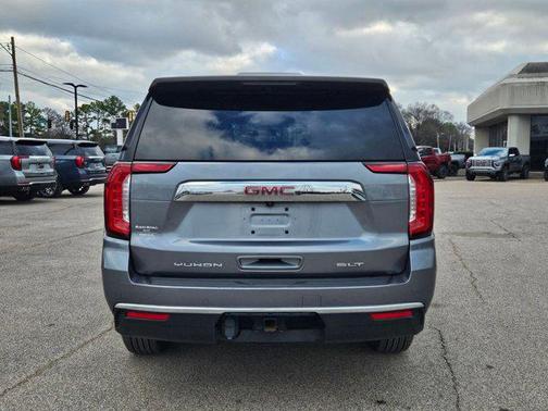 2022 GMC Yukon SLT