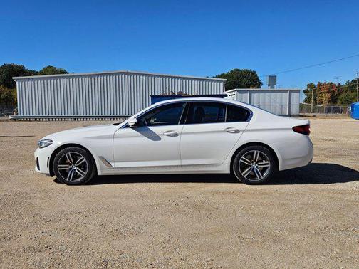 2021 BMW 540 540i