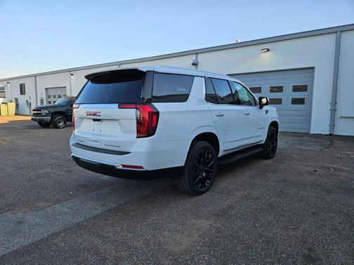 Summit White 2026 GMC Yukon 4WD Elevation