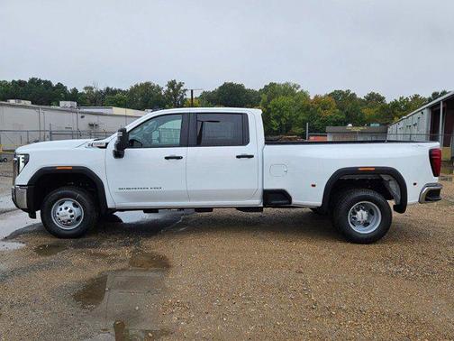 2026 GMC Sierra 3500 Base