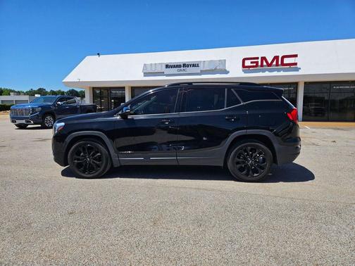 Ebony Twilight Metallic 2021 GMC Terrain SLT