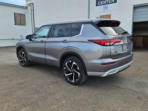 2024 Mitsubishi Outlander SE Black Edition S-AWC