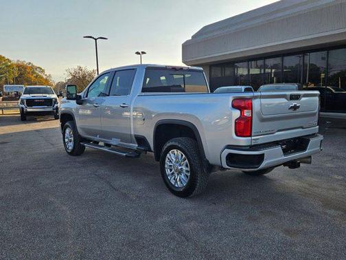 2023 Chevrolet Silverado 2500 High Country