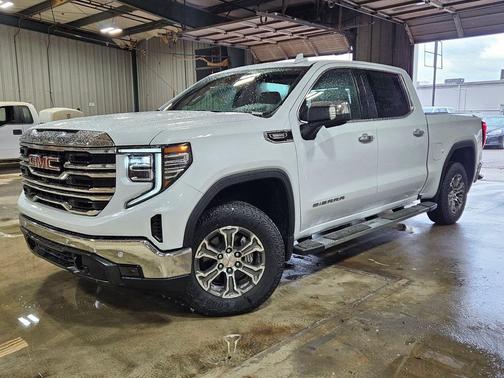 Glacier White Tricoat 2026 GMC Sierra 1500 SLT