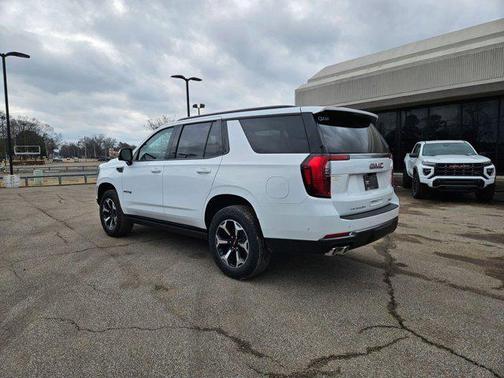 2026 GMC Yukon 4WD AT4