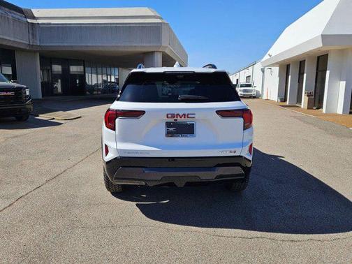 2026 GMC Terrain AWD AT4