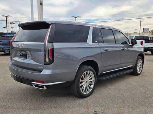 2022 Cadillac Escalade ESV Premium Luxury