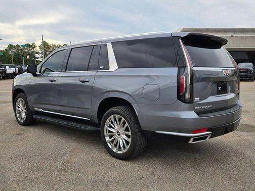 2022 Cadillac Escalade ESV Premium Luxury