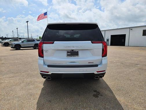 Glacier White Tricoat 2026 GMC Yukon XL Denali