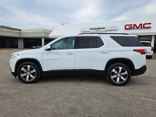 2021 Chevrolet Traverse LT Leather