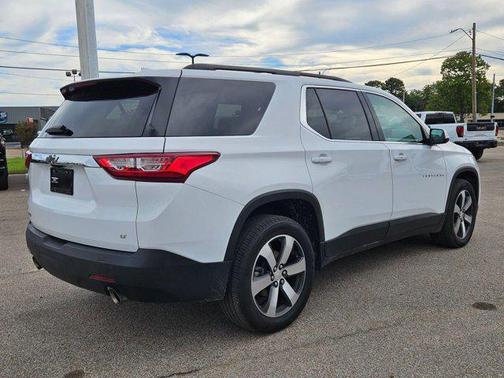 2021 Chevrolet Traverse LT Leather