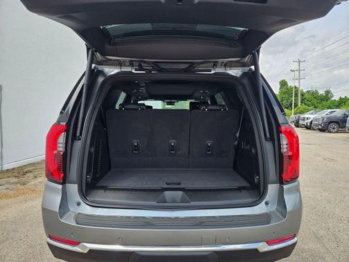 Sterling Metallic 2026 GMC Yukon 4WD Elevation