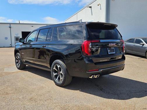 Onyx Black 2026 GMC Yukon XL 4WD AT4