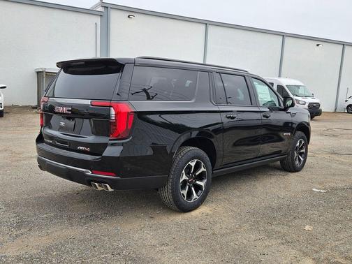 Onyx Black 2026 GMC Yukon XL 4WD AT4