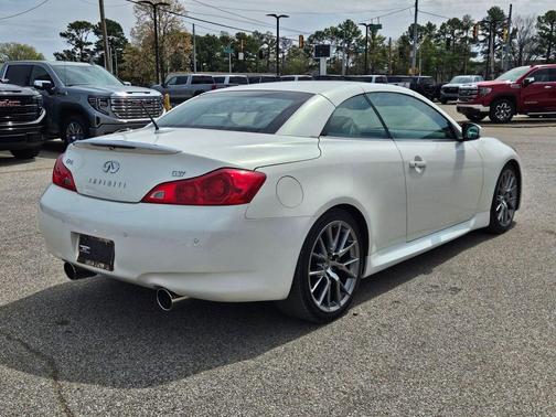 2013 INFINITI IPL G Base