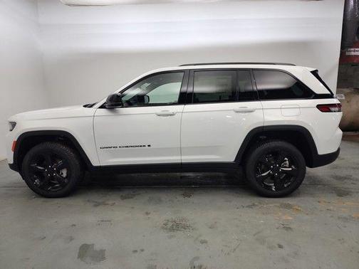 2025 Jeep Grand Cherokee Limited X
