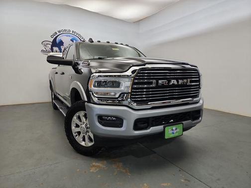2022 RAM 2500 Laramie Crew Cab 4x4 6'4' Box