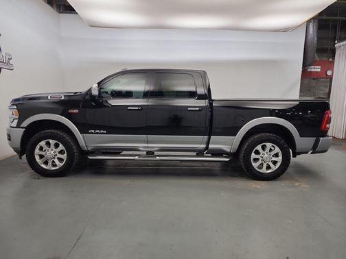 2022 RAM 2500 Laramie Crew Cab 4x4 6'4' Box