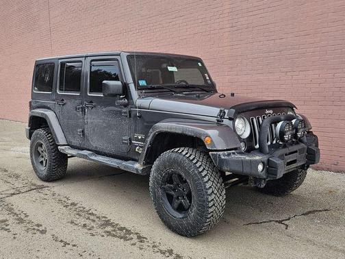 2017 Jeep Wrangler Unlimited Sahara