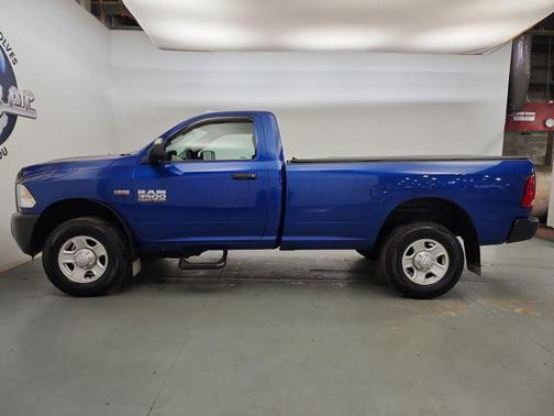 2017 RAM 3500 Tradesman Regular Cab 4x4 8' Box