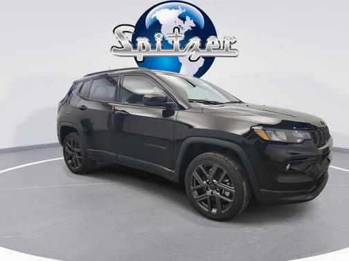 Diamond Black Crystal Pearlcoat 2026 Jeep Compass Limited