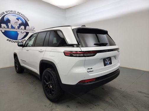 2025 Jeep Grand Cherokee Altitude