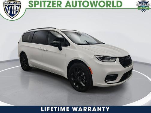 2026 Chrysler Pacifica Limited