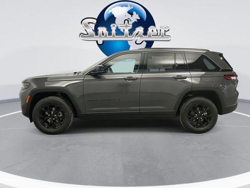 2026 Jeep Grand Cherokee Altitude