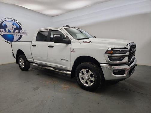 2025 RAM 2500 Big Horn Crew Cab 4x4 6'4' Box