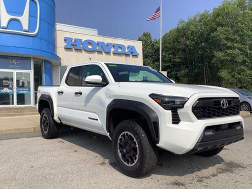 2024 Toyota Tacoma TRD Off Road