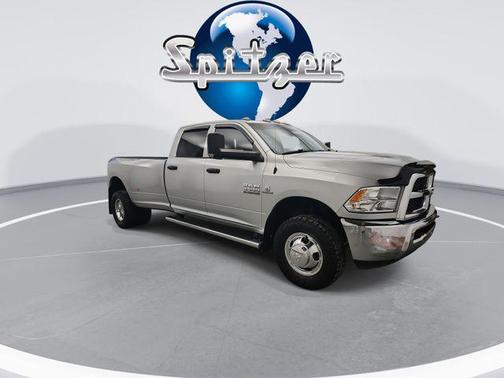 2017 RAM 3500 Tradesman Crew Cab 4x4 8' Box