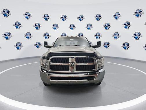 2017 RAM 3500 Tradesman Crew Cab 4x4 8' Box