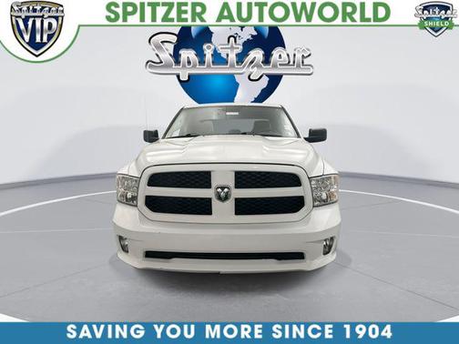 Bright White Clearcoat 2018 RAM 1500 Express