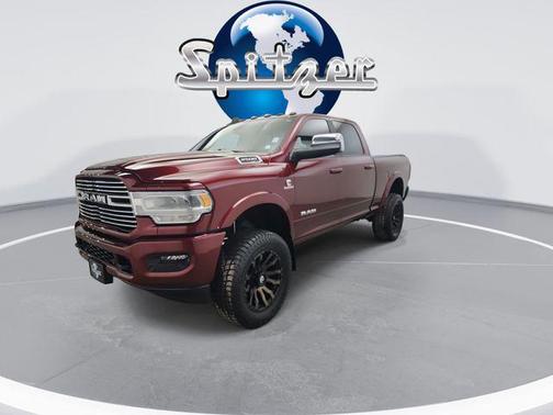 2022 RAM 2500 Laramie Crew Cab 4x4 6'4' Box