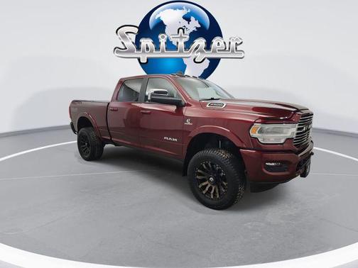 2022 RAM 2500 Laramie Crew Cab 4x4 6'4' Box