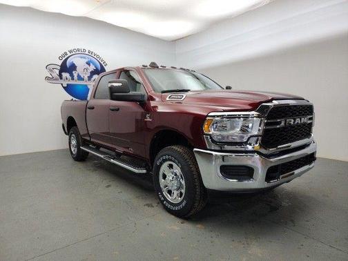 2024 RAM 3500 Tradesman Crew Cab 4x4 6'4' Box