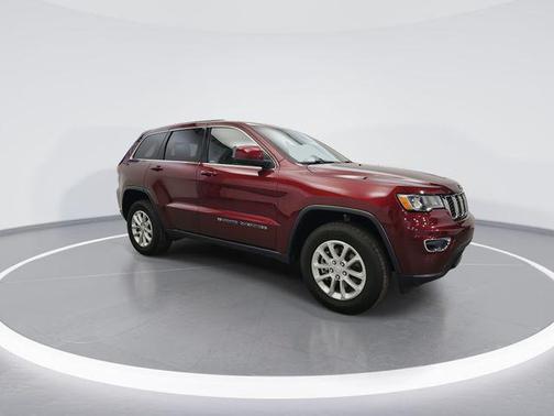 2022 Jeep Grand Cherokee Laredo