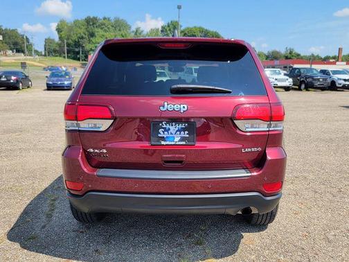 2022 Jeep Grand Cherokee Laredo